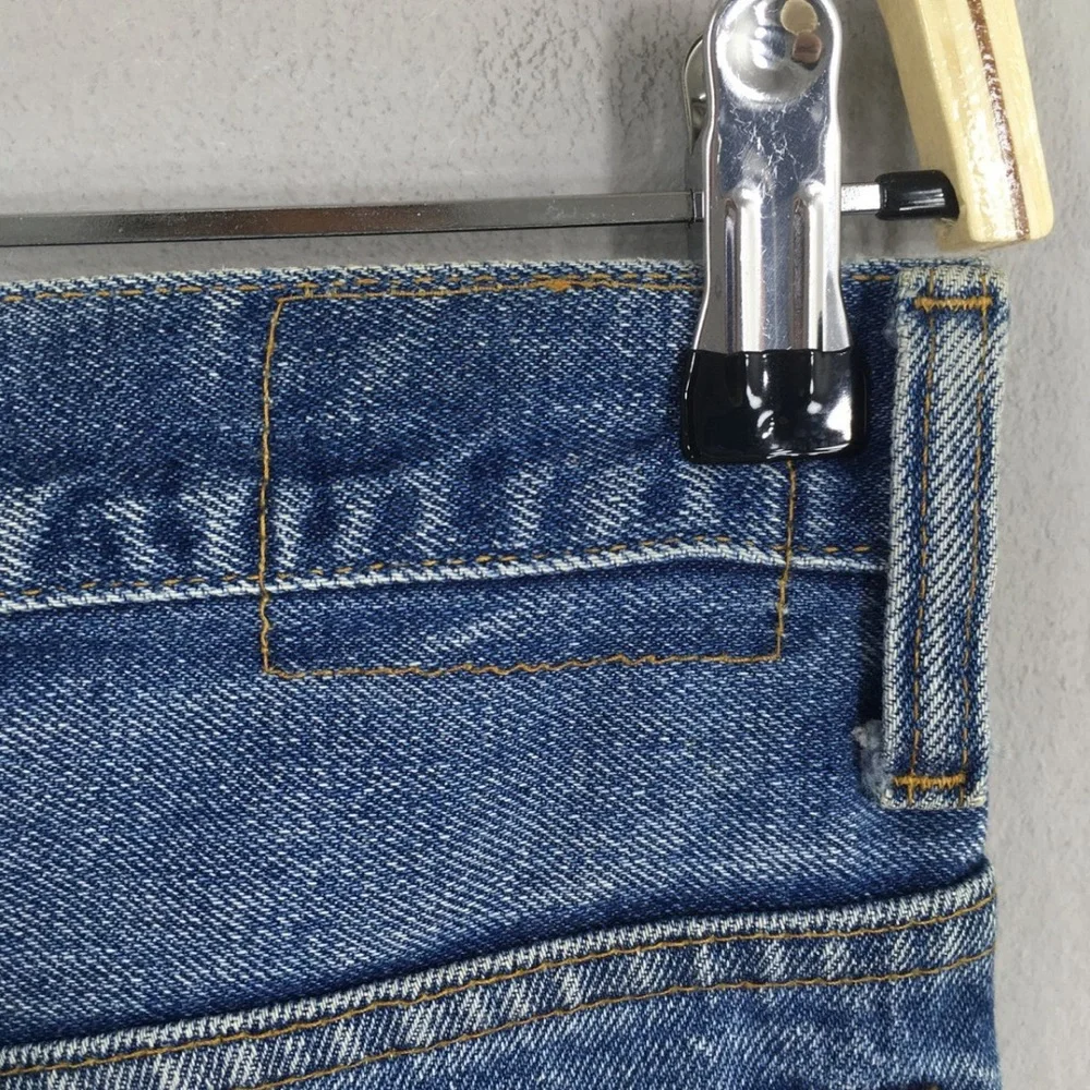 Vintage Levi’s Jeans - Picture 9 of 12